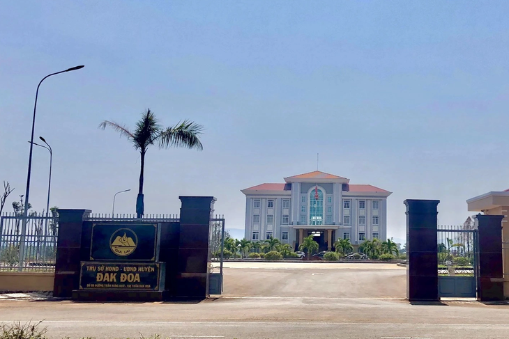 Trụ sở UBND huyện Đắk Đoa, nơi ông Nguyễn Tiến Dũng đang làm việc