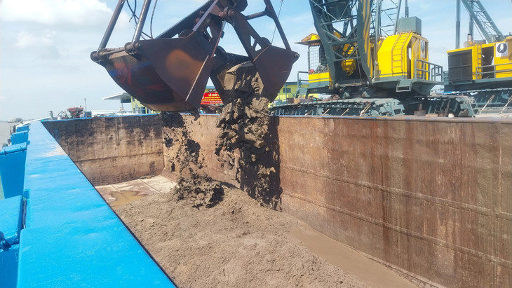 Có 2 mỏ cát bàn giao theo cơ chế đặc thù ở Đồng Tháp đã được khai thác với tổng trữ lượng hơn 1,4 triệu m3