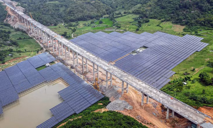 Cầu số 3 - cầu cao nhất cao tốc Cam Lâm - Vĩnh Hảo