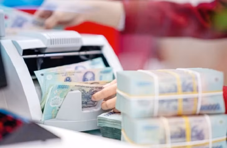 Tháng 12, lãi suất ngân hàng có nhiều biến động mạnh so với đầu tháng 11