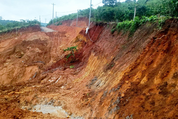 Hiện trường sạt lở đất Hiện trường sạt lở đất