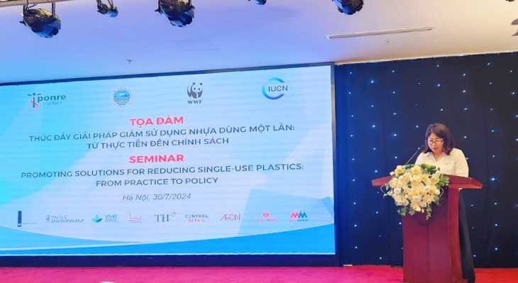 Đại diện Tập đoàn TH chia sẻ những câu chuyện thật, những bài học kinh nghiệm trong quá trình triển khai giải pháp giảm sử dụng nhựa một lần Đại diện Tập đoàn TH chia sẻ những câu chuyện thật, những bài học kinh nghiệm trong quá trình triển khai giải pháp giảm sử dụng nhựa một lần