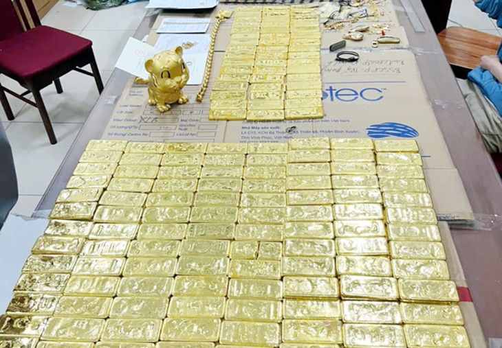 Tang vật vàng miếng thu giữ trong vụ án Tang vật vàng miếng thu giữ trong vụ án