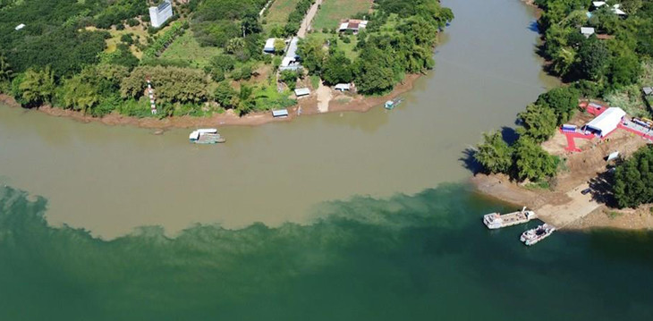 Khu vực xây dựng cầu Hiếu Liêm Khu vực xây dựng cầu Hiếu Liêm