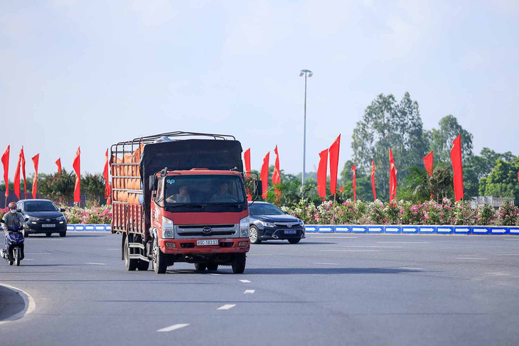 Tuyến đường bộ nối cao tốc Hà Nội - Hải Phòng với cao tốc Cầu Giẽ - Ninh Bình