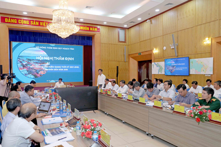 Kiên Giang lựa chọn phát triển Phú Quốc theo cơ chế đặc thù và lấn biển theo định hướng sáng tạo là 2 trong 4 đột phá phát triển thời kỳ tới. Ảnh: Đức Trung