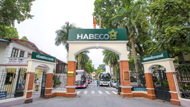 Nhà máy Bia Hà Nội - Tổng công ty cổ phần Bia - Rượu - Nước giải khát Hà Nội (HABECO) phải di dời trong 5 năm