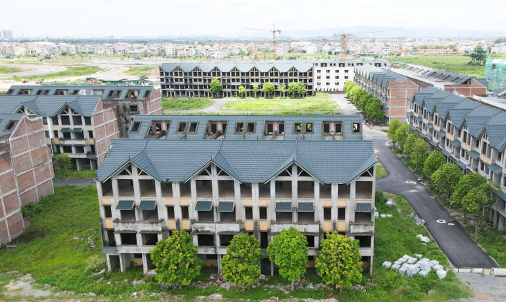 Khu đô thị Kim Chung - Di Trạch (thuộc hai xã Kim Chung và Di Trạch của huyện Hoài Đức, Hà Nội) là dự án do Tổng Công ty Cổ phần Thương mại và xây dựng (Vietracimex) làm chủ đầu tư, khởi công từ năm 2008.