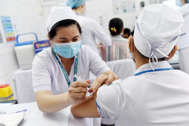 Vaccine hiện đã kết thúc thử nghiệm lâm sàng giai đoạn 1, 2, chỉ cần tiêm một liều duy nhất 5 mg