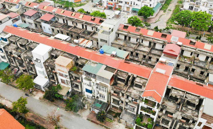 Sau 10 năm, dự án được đưa vào sử dụng giai đoạn 1 nhưng đến nay vẫn còn la liệt các biệt thự, liền kề chưa có người ở và để hoang.