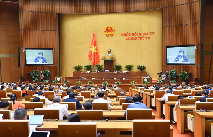 Chiều 15/11, Chủ nhiệm Ủy ban Xã hội của Quốc hội Nguyễn Thúy Anh trình bày Báo cáo giải trình, tiếp thu, chỉnh lý dự thảo Nghị quyết đẩy mạnh việc thực hiện chính sách, pháp luật về thực hành tiết kiệm, chống lãng phí.