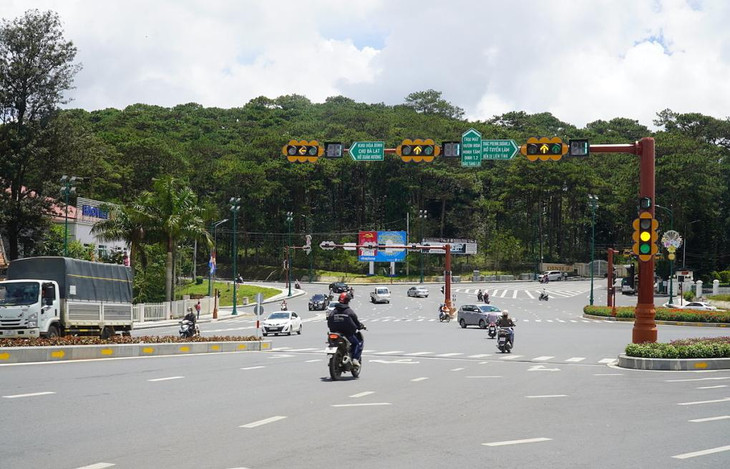 Đèn tín hiệu nút giao Kim Cúc