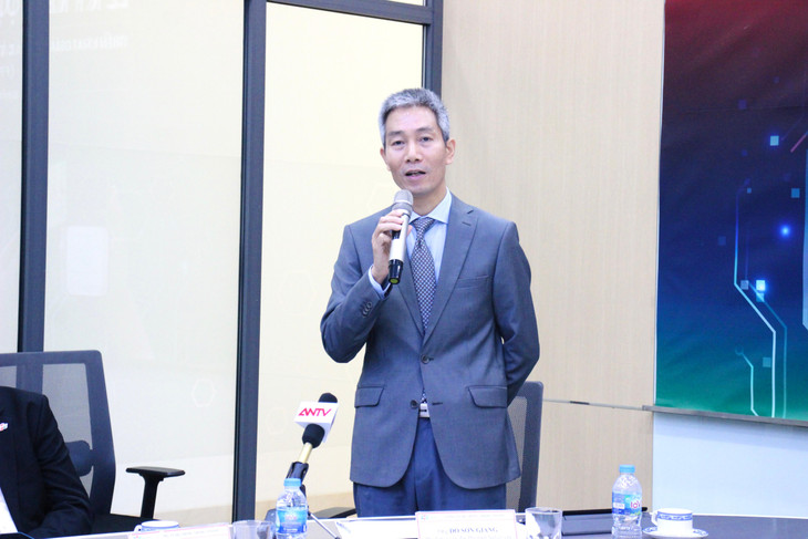 Ông Đỗ Sơn Giang, Phó TGĐ phụ trách R&amp;D của FPT IS khẳng định FPT IS sẽ đồng hành cùng VietCredit để đưa sự hợp tác đi tới thành công.