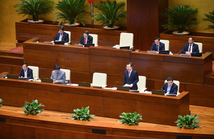 Bộ trưởng Bộ Xây dựng Nguyễn Thanh Nghị trả lời chất vấn các vấn đề thuộc lĩnh vực xây dựng