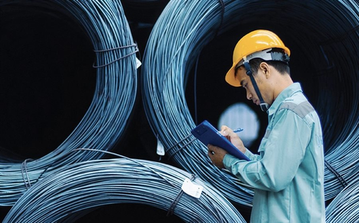 Sau 13 lần giảm liên tiếp, giá thép về quanh 14 triệu đồng một tấn