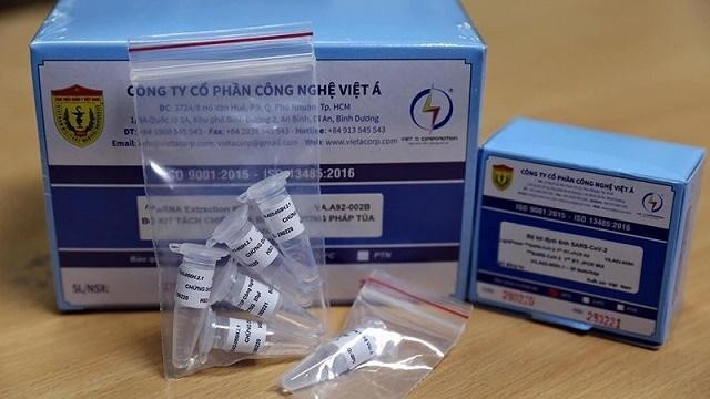 Trong giai đoạn đầu khi dịch Covid-19 bùng phát, ngành y tế Cà Mau mua hơn 10.000 bộ kit test SARS-CoV-2 của Công ty Việt Á