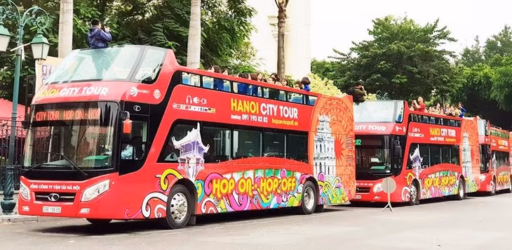 Kéo dài thời gian thí điểm vận chuyển khách du lịch bằng ô tô 2 tầng đến hết năm 2025