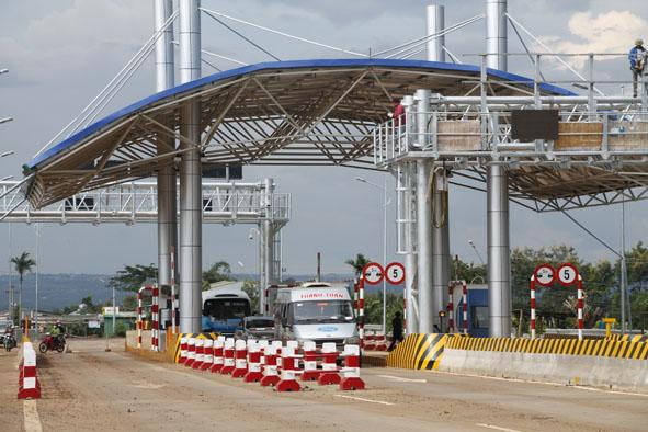 Trạm thu phí BOT Quang Đức ở thị xã Buôn Hồ