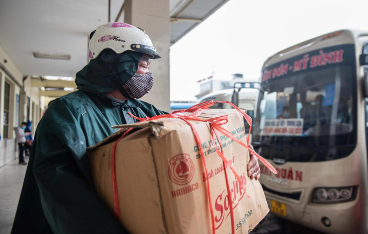 Hàng hóa ký gửi qua xe khách phải có thông tin hàng hóa Hàng hóa ký gửi qua xe khách phải có thông tin hàng hóa