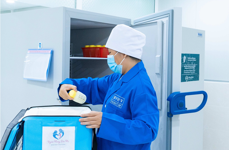 Khu vực trữ sữa thô tại Ngân hàng sữa mẹ Khu vực trữ sữa thô tại Ngân hàng sữa mẹ