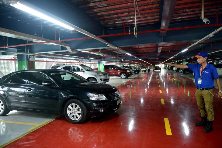 Mỗi ngày nhà xe TCP - ga quốc nội Tân Sơn Nhất đón hơn 6.000 lượt xe