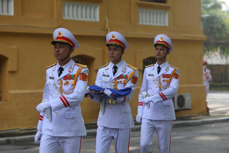 Từ một nhóm các quốc gia Đông Nam Á vốn bị chia rẽ bởi chiến tranh, trải qua 55 năm xây dựng và phát triển, ASEAN ngày nay là một trong những tổ chức khu vực quan trọng, có uy tín và thành công trên thế giới.