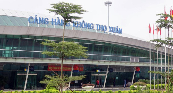 Cục Hàng không đề xuất được tiến hành các bước thủ tục chuẩn bị đầu tư xây thêm nhà ga hành khách thứ 2 cho sân bay Thọ Xuân (Thanh Hoá). Cục Hàng không đề xuất được tiến hành các bước thủ tục chuẩn bị đầu tư xây thêm nhà ga hành khách thứ 2 cho sân bay Thọ Xuân (Thanh Hoá).