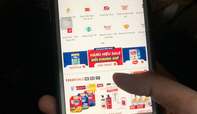 Sắp bỏ quy định buộc sàn thương mại điện tử nộp thuế thay người bán