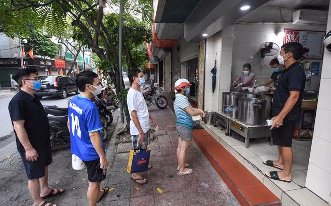 19 quận, huyện tại Hà Nội được mở hàng ăn uống bán mang về 19 quận, huyện tại Hà Nội được mở hàng ăn uống bán mang về