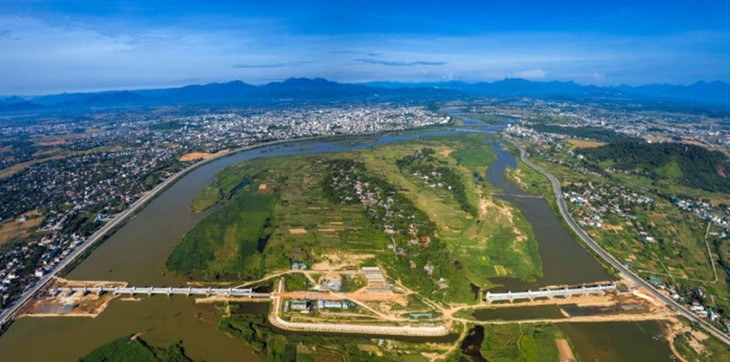 Tỉnh Quảng Ngãi dự kiến chi khoảng 1.000 tỷ đồng xây dựng đường giao thông, kè dọc theo cồn cát ven sông Trà Khúc để khai thác quỹ đất.