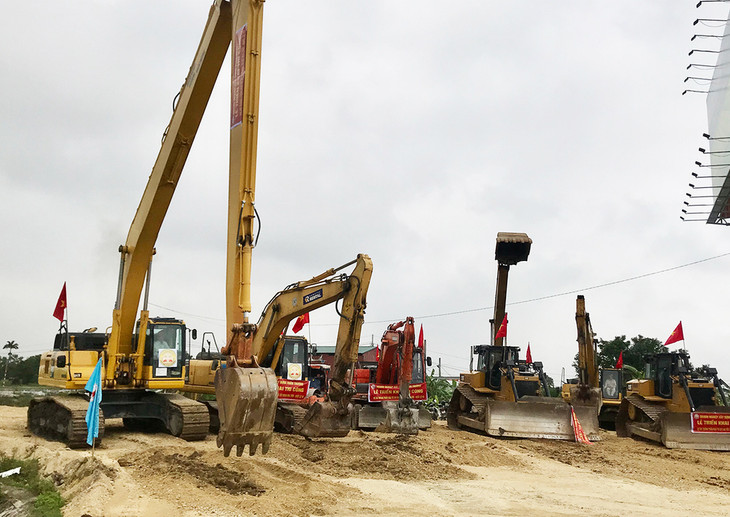 Công trường thi công cao tốc Mai Sơn - Quốc lộ 45