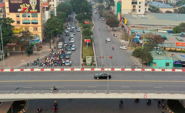 Nút giao đường Hoàng Quốc Việt với vành đai 3