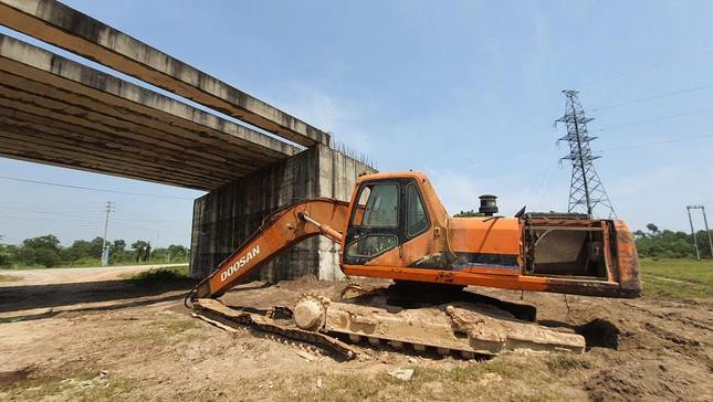 Đại diện chủ đầu tư khẳng định công trình vẫn bảo đảm chất lượng, an toàn để tiếp tục thi công, hoàn thiện, đưa vào sử dụng.