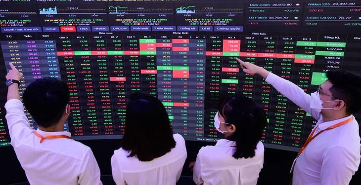 Số lượng tài khoản nhà đầu tư cá nhân trong nước tính đến cuối tháng 3 đạt 4,93 triệu Số lượng tài khoản nhà đầu tư cá nhân trong nước tính đến cuối tháng 3 đạt 4,93 triệu