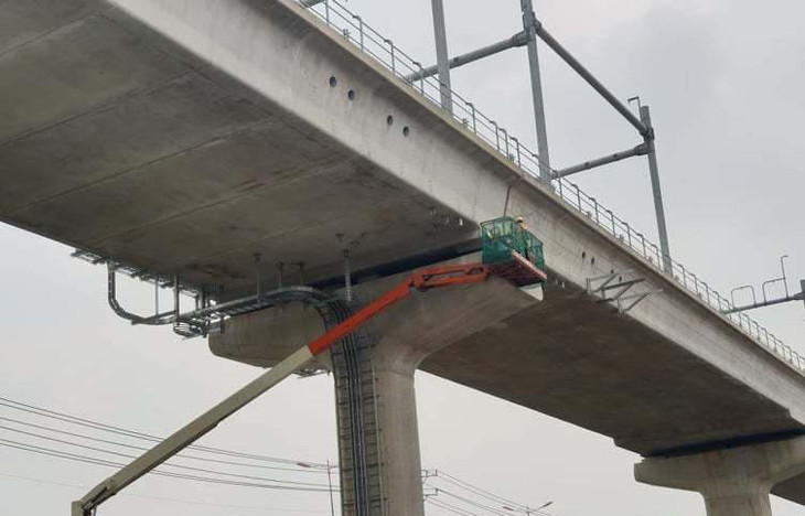 Hiện trường rơi gối cầu cao su của cầu cạn thuộc Gói thầu số 2 (metro số 1) hồi tháng 10/2020