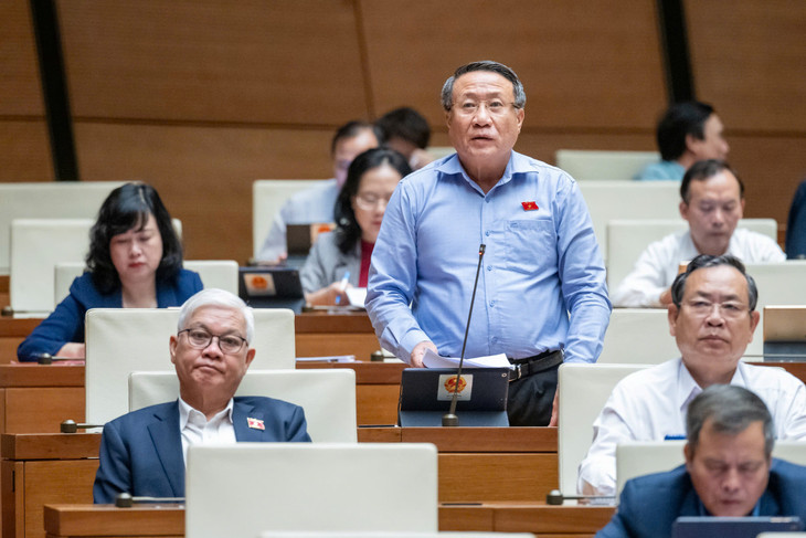 Tại phiên thảo luận đã có 59 đại biểu phát biểu và 6 đại biểu tranh luận Tại phiên thảo luận đã có 59 đại biểu phát biểu và 6 đại biểu tranh luận