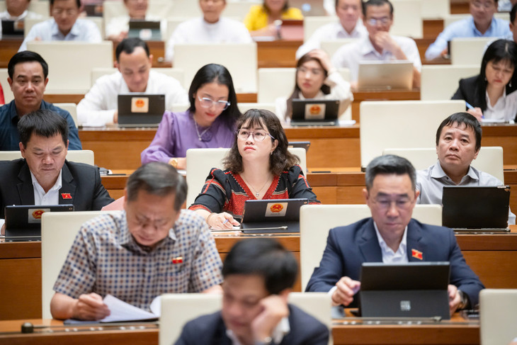 Tại phiên thảo luận đã có 20 lượt ý kiến đại biểu Quốc hội phát biểu, 7 lượt ý kiến đại biểu Quốc hội tranh luận