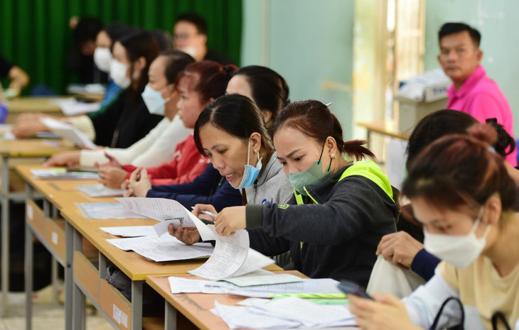 Lao động làm thủ tục hưởng trợ cấp thất nghiệp tại Trung tâm Dịch vụ việc làm TP.HCM