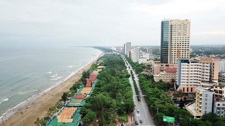 Thị xã Cửa Lò theo lộ trình sẽ sáp nhập vào Thành phố Vinh