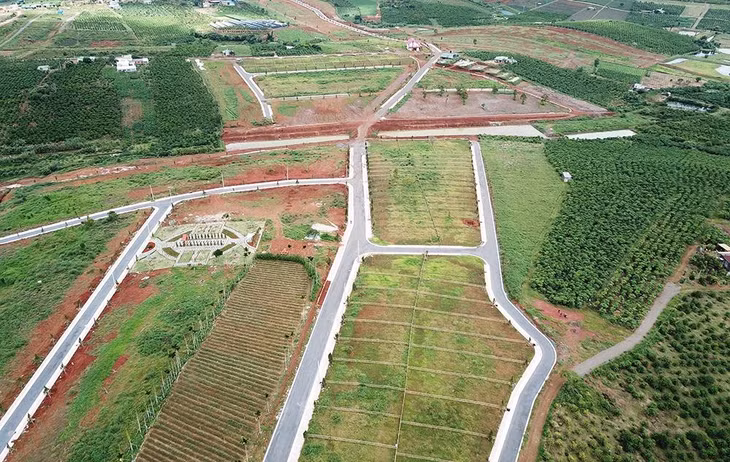 Việc hiến đất làm đường, phân lô tách thửa "nở rộ" ở Lâm Đồng trong thời gian gần đây