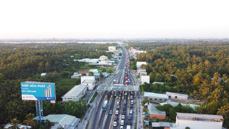 Đoạn Quốc lộ 60 qua trạm thu phí BOT cầu Rạch Miễu thường xuyên ùn tắc dịp lễ, Tết