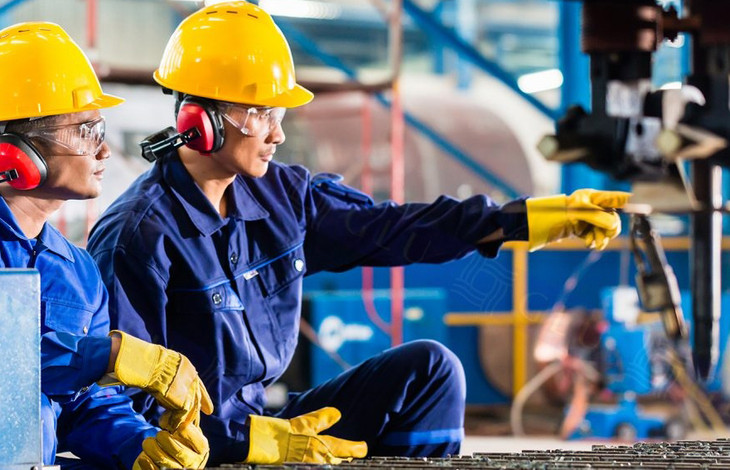 Để doanh nghiệp vay được gói tín dụng lãi suất 0% trả lương cho người lao động, Bộ trưởng Bộ LĐ-TB&amp;XH đề nghị Chính phủ bỏ tiêu chí doanh nghiệp không có nguồn thu mới được vay