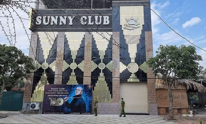 Quán bar Sunny
