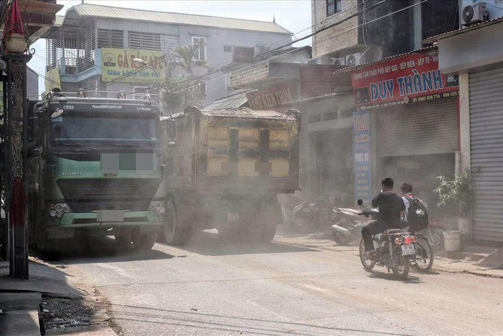 Bốn cựu thanh tra giao thông Hà Nội bị cáo buộc bảo kê sắp ra toà ngày 11/5. Ảnh chỉ mang tính minh họa