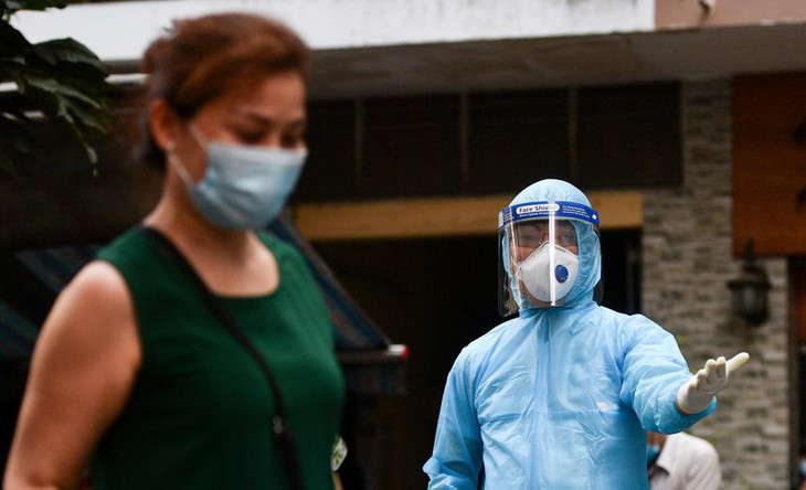 Yên Bái đình chỉ giám đốc trung tâm y tế vi phạm phòng dịch Covid-19. Ảnh minh họa