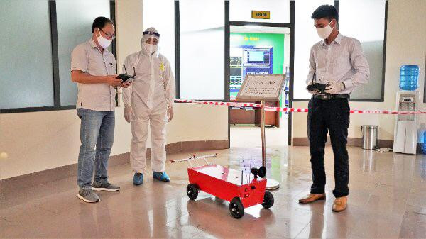 EVNNPT đã tích cực nghiên cứu, triển khai nhiều giải pháp ứng dụng KHCN mới với mục tiêu tiết kiệm chi phí, tăng năng suất lao động và đảm bảo vận hành an toàn hệ thống điện