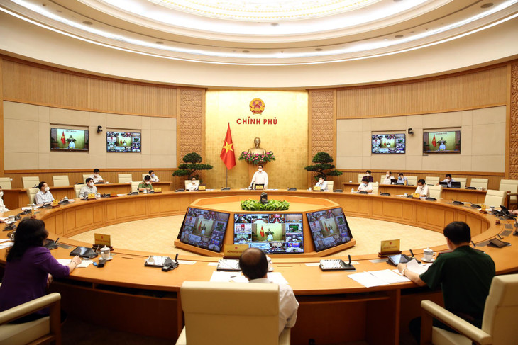 Trong công tác tổ chức phòng, chống dịch, chúng ta không được trông chờ, ỷ lại, phải tự lực, tự cường, phát huy sức mạnh tổng hợp của cả hệ thống chính trị, trí tuệ của nhân dân, phát huy tinh thần đoàn kết, thống nhất, tương trợ mỗi khi khó khăn của toàn dân tộc. Ảnh VGP