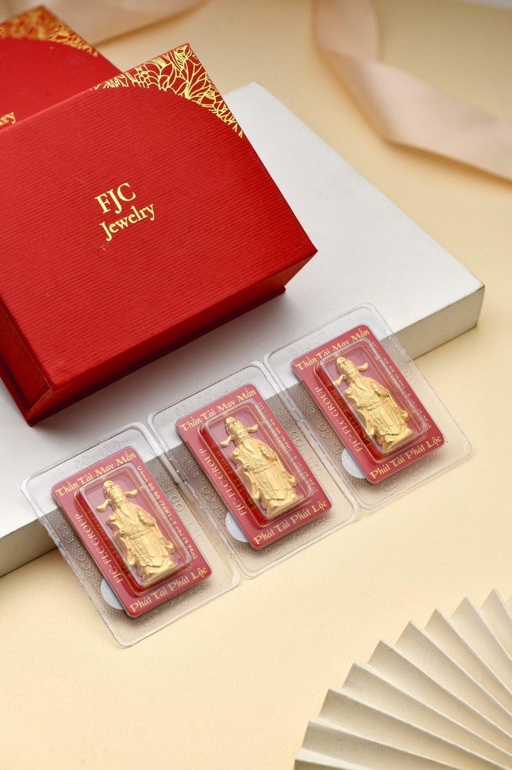 Vàng ép vỉ Thần Tài may mắn 24K FJC