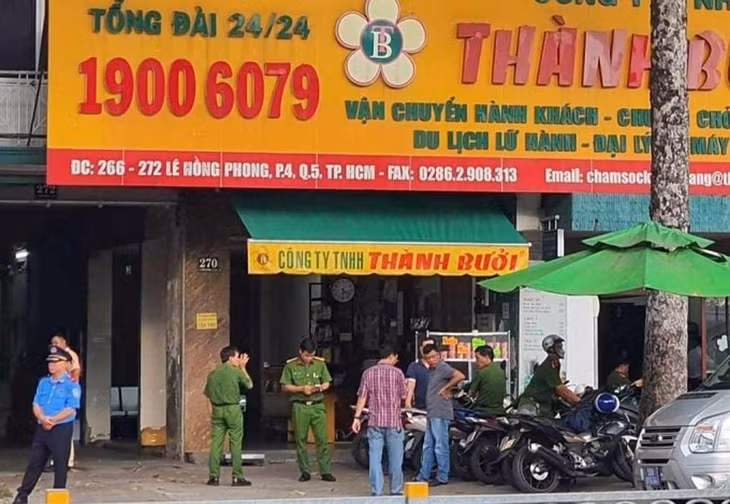 Cảnh sát khám xét trụ sở chính của Thành Bưởi trên đường Lê Hồng Phong