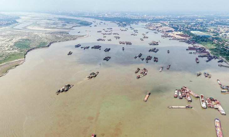 Khu vực sông Hồng qua địa bàn huyện Ba Vì, Hà Nội